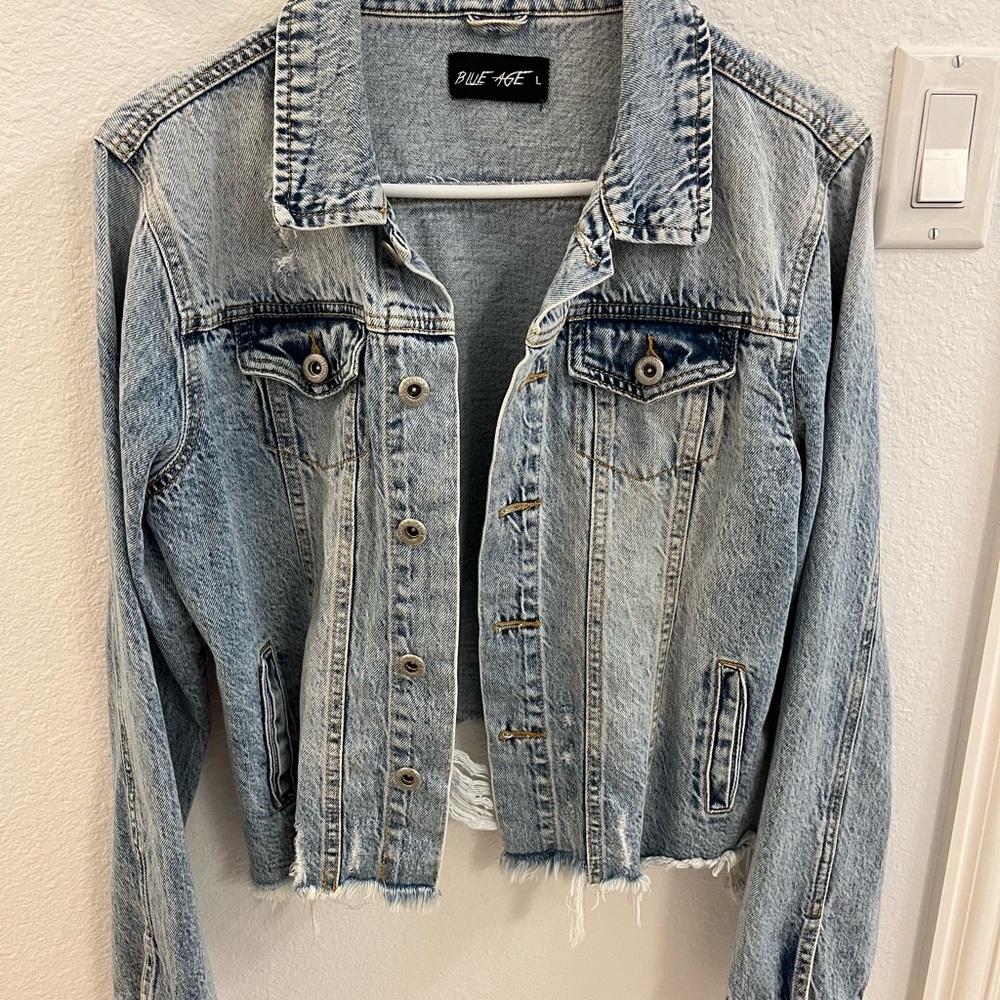 Women's Cropped Distressed Denim Jacket